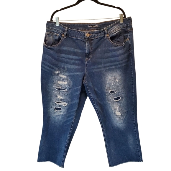 Maurices Denim - Maurices Distressed Blue Cropped Jeans Size 22
